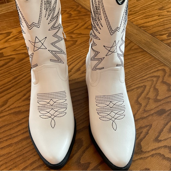 NWOT Liliana Pull-On Mid-Calf Chunky Heel Cowboy Boots, Women’s Sz 7.5 - Picture 4 of 9